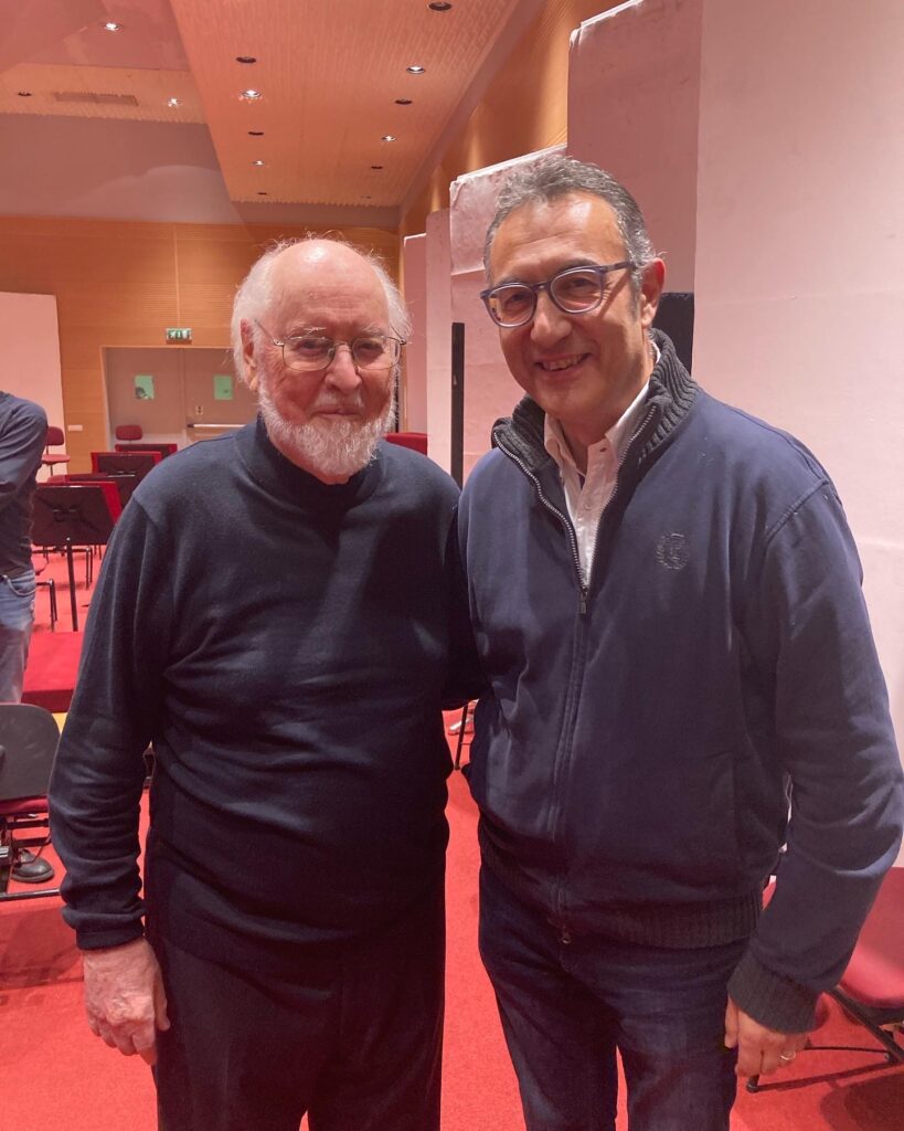 con il compositore statunitense John Williams